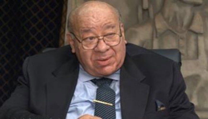 السفير إبراهيم يسري: السيسي لن يكمل عامه الأول في الحكم