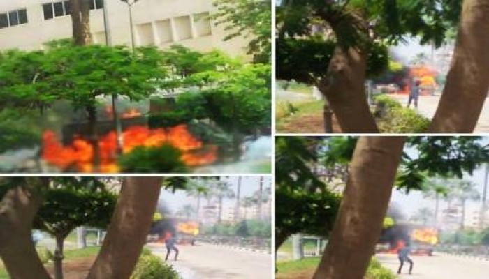طلاب جامعة المنصورة يضرمون النيران في مدرعة لكلاب الداخلية