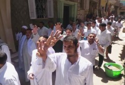 مسيرة بالملابس البيضاء في بني سويف تضامنا مع المعتقلين