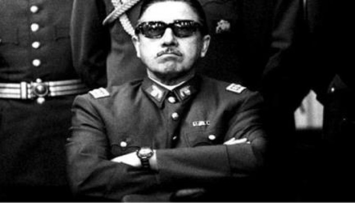 مفكر تشيلي: السيسي يشبه الدكتاتور "بينوشيه"