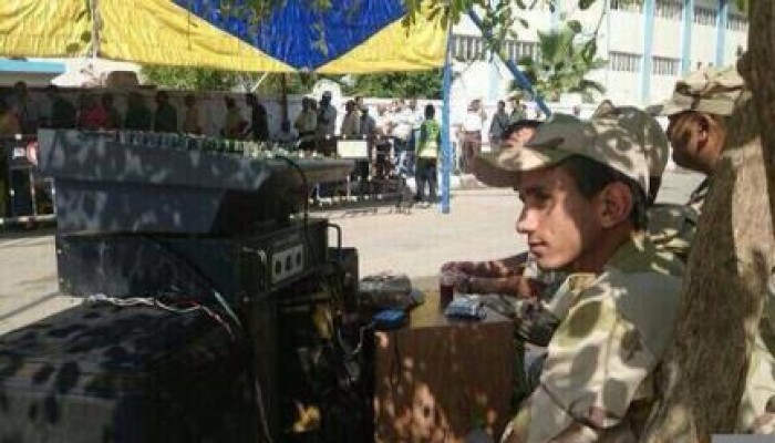 صورة وتعليق .. فرقة D. j مشاة !