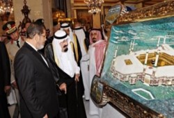 السعودية تعتقل 9 اكاديميين إخوان.. ووزيرالتعليم يهاجم مدارس الإخوان التي تعلم فيها واسلافه