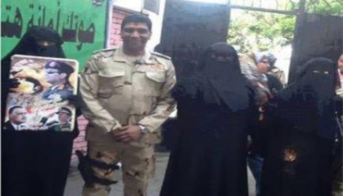 أمن الانقلاب بالمحلة الكبري: توقف الشباب في الكمائن وتجبرهم على التصويت بالاكراه