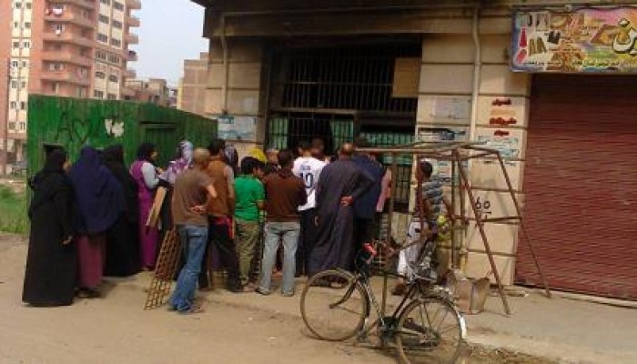 صورة وتعليق : طابور الأولويات أهم من طابور الانتخابات