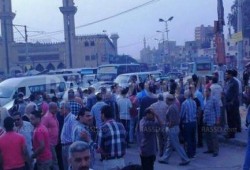 مقتل سائق "توكتوك" على يد ضابط شرطة بالمطرية.. والأهالي يقطعون الطريق