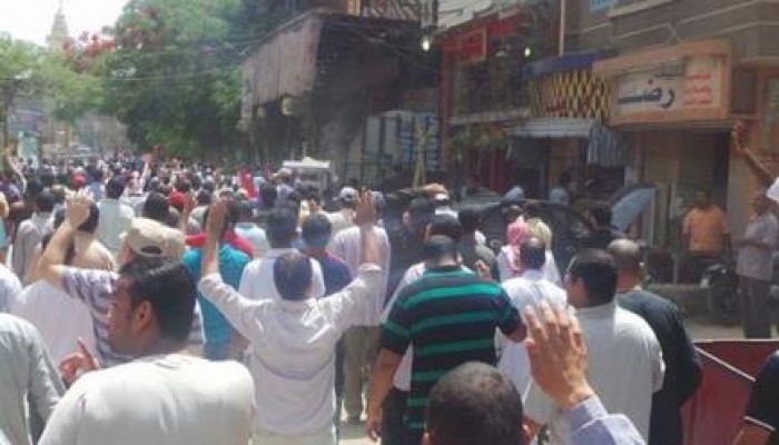 رغم اعتداءات الآمن .. حشود الفيوم تنتفض رفضا للانقلاب في جمعة "تقدموا ننتصر"