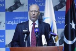 العدالة والبناء الليبي: قوات النظام وكتائب الثوار ستقضي على آمال "حفتر"