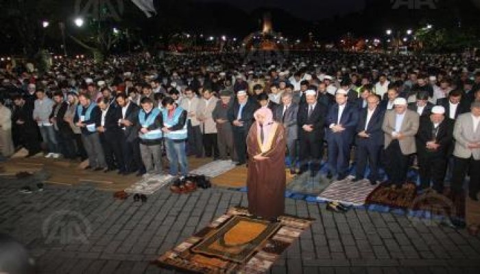 تركيا تدحر العلمانية رسميا وصلاة الفجر في ساحة أيا صوفيا