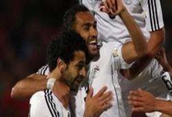 لعنات الع*ص تحل على المنتخب بتشيلي بسبب المعلق!! فيتحول النصر بهدفين لهزيمة بالثلاثة
