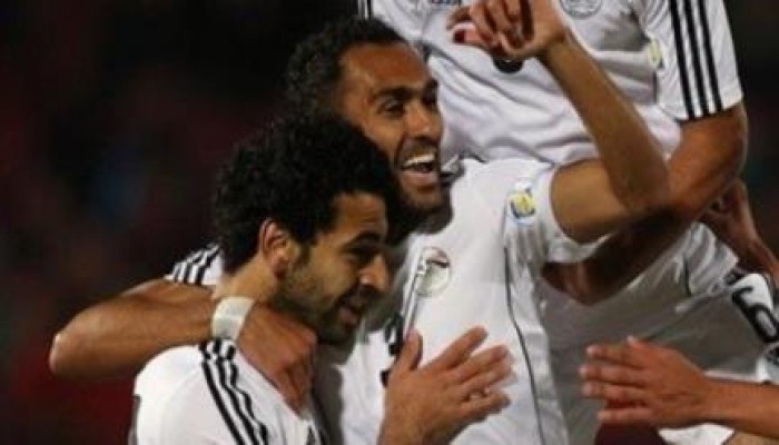 لعنات الع*ص تحل على المنتخب بتشيلي بسبب المعلق!! فيتحول النصر بهدفين لهزيمة بالثلاثة