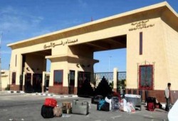 إدخال 18 شاحنة مواد بناء قطرية لغزة عبر معبر رفح
