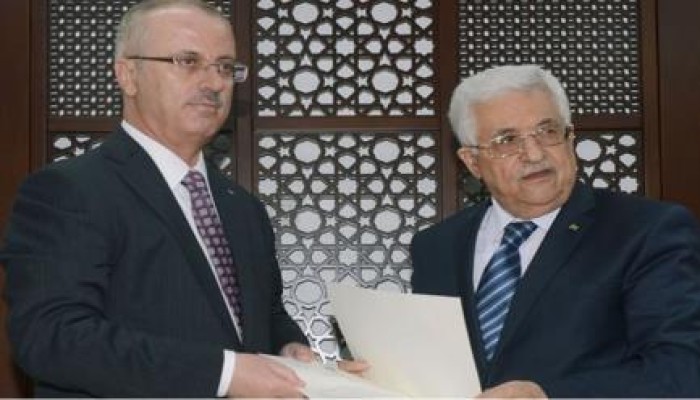 وسط اعتراضات من حماس .. الحكومة الفلسطينية تؤدي اليمين الاثنين