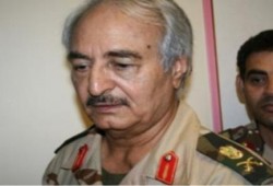 نجاة قائد انقلاب ليبيا من محاولة اغتيال