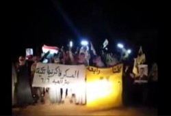 وقفة ليلية حاشدة لقبائل بئرالعبد في جمعة "العسكر فاكرينها تكية"