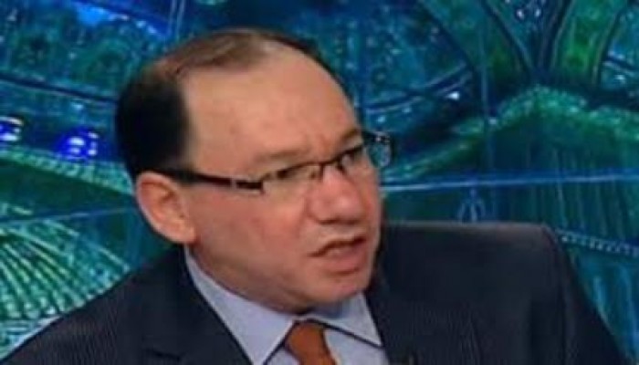 "قنديل" معلقاً على حكم الإعدام: تورتة جلوس السيسي