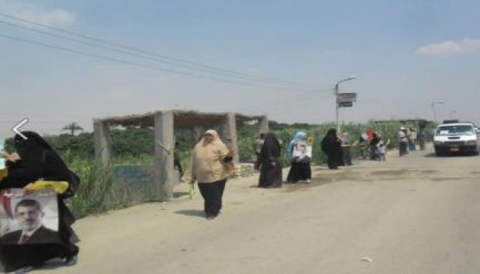 ثوار فايد يهتفون:مهما تعمل بردو يا سيسى لسة المرسى هو رئيسى