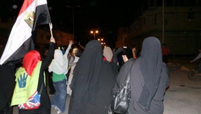 مسيرة ليلية بالعريش رفضاً لتنصيب السفاح للسلطة