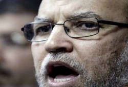 ‫نقل ‫عصام العريان‬ إلي مستشفي السجن تمهيدا لإجراء جراحة بالظهر