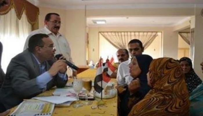 ردود فعل غاضبة للمواطنين بعد زيارة محافظ الانقلاب لمركز التل الكبير