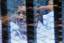 تأجيل محاكمة الرئيس مرسي وآخرين بقضية"الاتحادية"لجلسة الغد