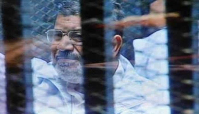 تأجيل محاكمة الرئيس مرسي وآخرين بقضية"الاتحادية"لجلسة الغد