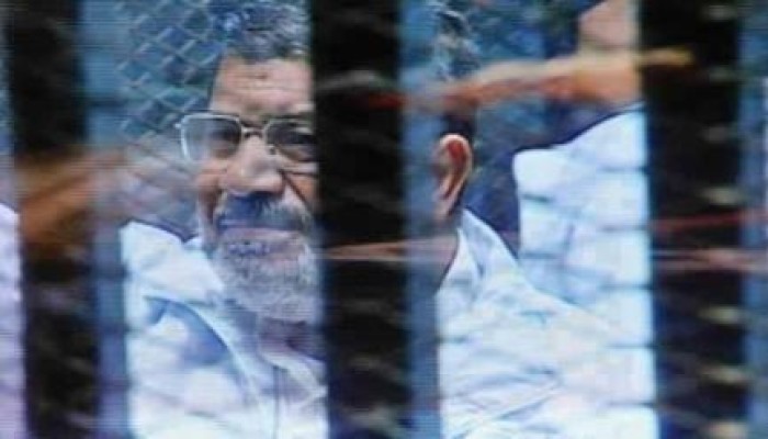 تأجيل محاكمة الرئيس مرسي وآخرين بقضية"الاتحادية"لجلسة الغد