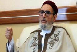 مفتي ليبيا : يجب علي الشعب قتال "حفتر" ورجاله لانهم بغاة