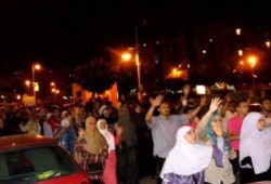 "جنود العـ**" .. ضرب اربع فتيات في مسيرة العوايد المسائية  - الإسكندرية - ضد الانقلاب