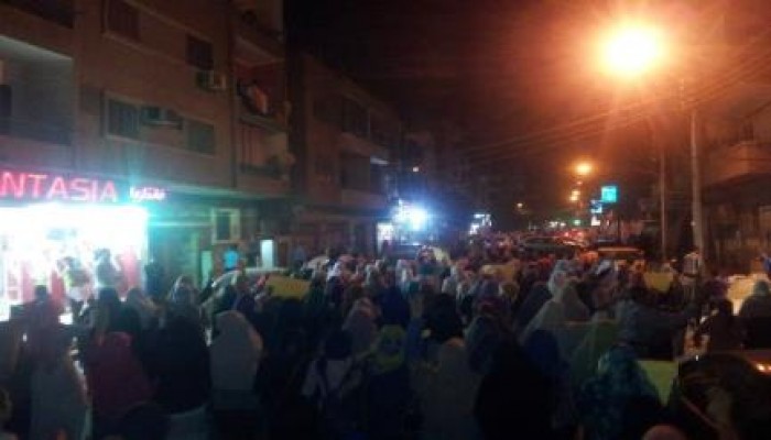 بني سويف - بالصور : ثوار بني سويف يهتفون " سيسي ايه سيسي ايه أكبر منه و دوسنا عليه "