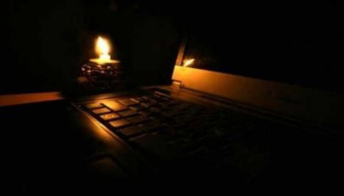 بعد الانقطاع المتكرر للكهرباء .. أهالي الخارجة لن ندفع فواتير الكهرباء وسنقاضى الشركة