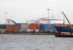 السويس للحاويات:السفن حولت مسارها والشركة فقدت العملاء