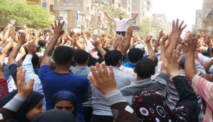 الجيزة - بالصور : العمرانية تنتفض في مسيرة ضد الانقلاب و الشباب يهز المسيرة بالهتاف