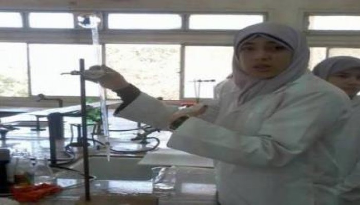 والدة دارين مطاوع تروى الفظائع التي تتعرض لها ابنتها المعتقلة بسجن القناطر وزميلاتها