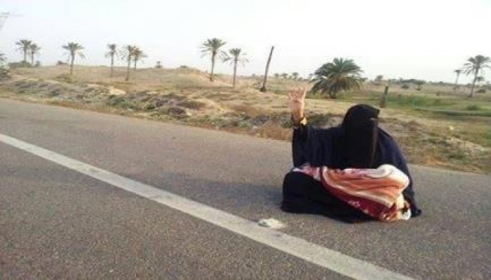 صورة وتعليق امرأة بألف رجل