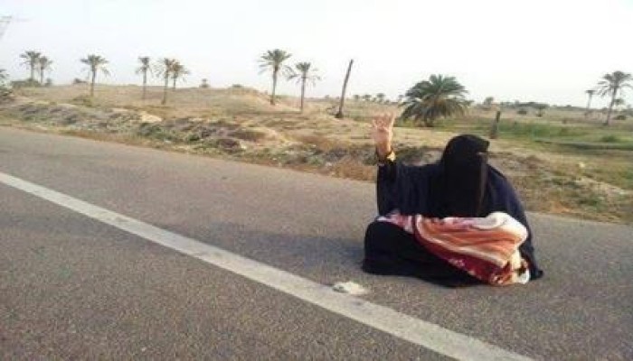 صورة وتعليق امرأة بألف رجل