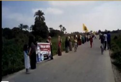 سلسلة بشرية مناهضة للانقلاب العسكرى بالإسماعيلية