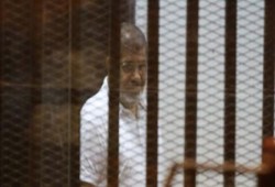 قضاة النار يواصلون المسرحية المسماة بمحاكمة فخامة الرئيس مرسي
