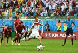 بالفيديو: مولر يقود المانيا لتمزيق البرتغال تحت انظار رونالدو "الحاضر الغائب"