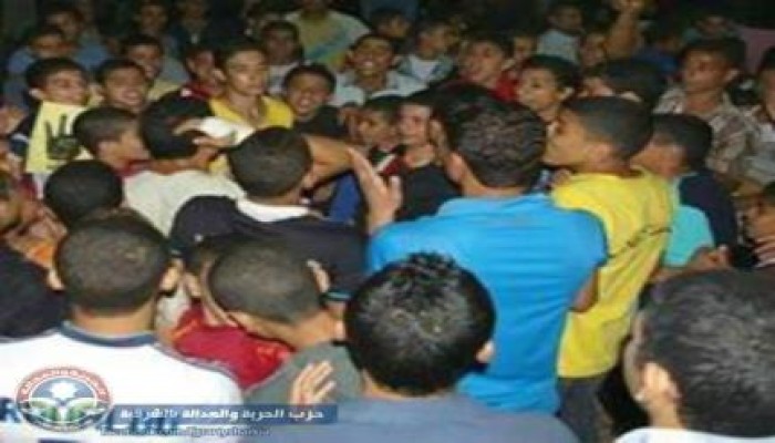 الشرقية - بالصور : وقفة ليلية بقرية الحلمية  تنديدا بالانقلاب العسكري