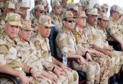 السيسي يرفع معاشات الجيش ويقول للشعب "مفيش"