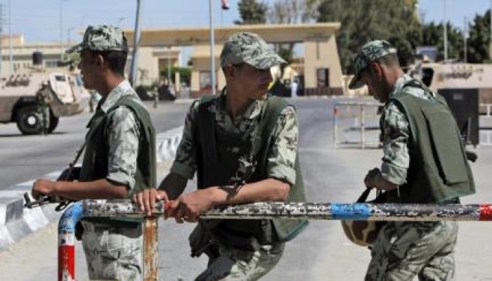 وسط حالة من الغموض الجيش المصري يعزز قواته على حدود غزة