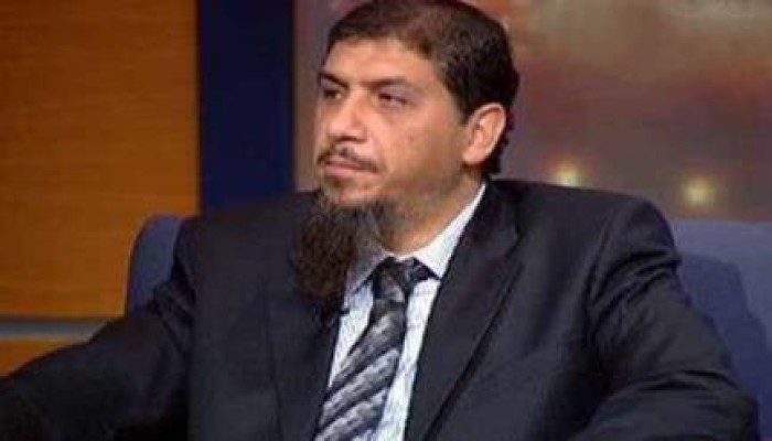 "حماد": رفع مرتبات الشرطة والعسكريين دليل اتجاه عسكرة الدولة وعدام المساواه في ظل الانقلاب