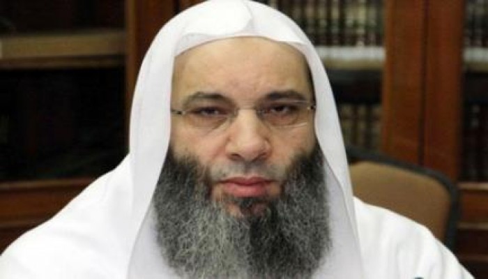 القبض على شقيق "محمد حسان" في مطار القاهرة