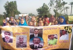 كفرالشيخ - بالصور : مسيرة صباحية لنساء و فتيات دسوق ضد الانقلاب العسكري