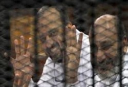 ماذا قال المرشد والبلتاجي وحجازي ردًّا على قرار الإحالة للمفتي
