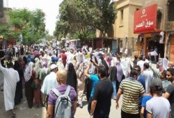 انطلاق مسيرة حاشدة لثوار حلوان في مليونية "مصر مش معسكر"