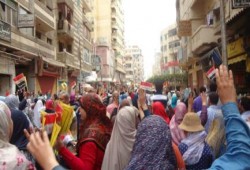 الافراج عن فتيات اعتقلن اثر الاعتداء علي مسيرة الرمل