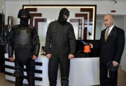 تركيا.. إنتاج ألبسة لا تحترق ولاتكشفها المناظير الليلية تحدي صناعي جديد لحكومة أردوغان