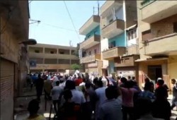 ثوار الحوامدية يتحدون إغلاق المساجد بمسيرة حاشدة