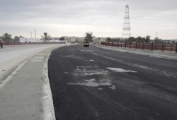 الانقلابيون يغلقون اثنين من أهم كباري العريش